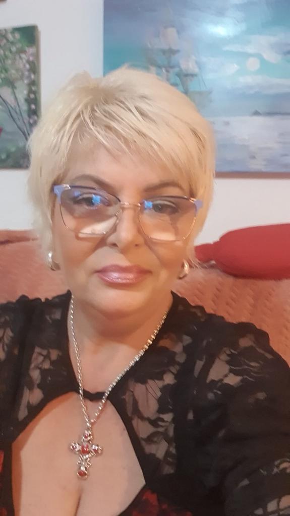 Chica busca chico en Almería: 