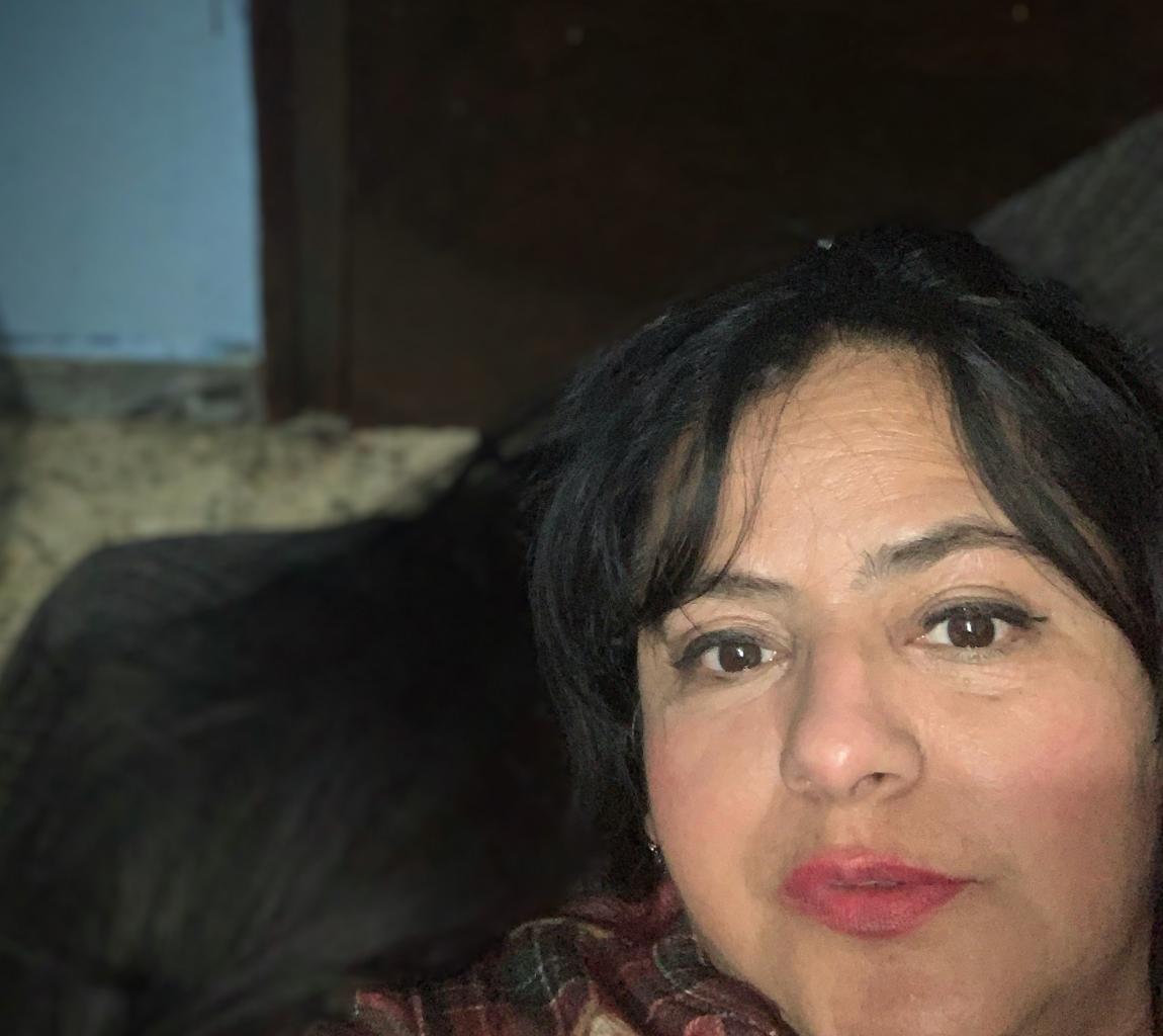 613984240: Chica busca chico en Zaragoza