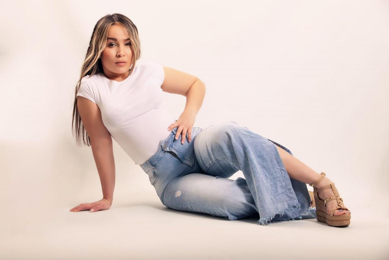 617785781: Chica busca chico en Barcelona