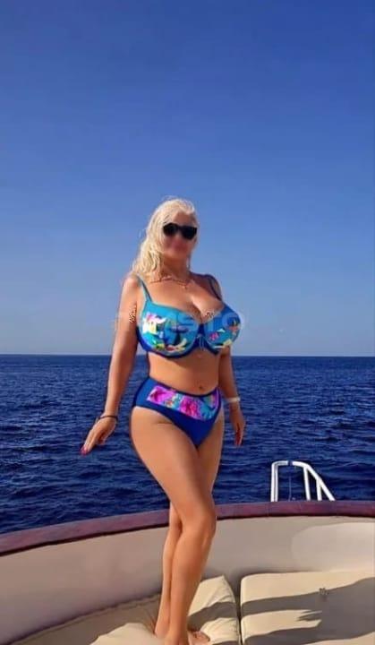 Chica busca chico en Barcelona: 