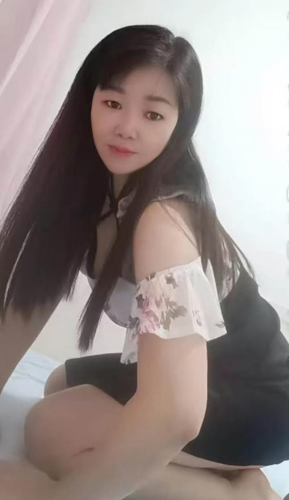 625251897: Chica busca chico en Barcelona