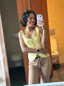 711589364: Chica busca chico en Madrid