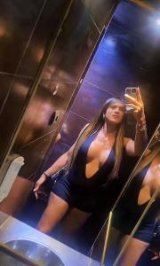 674932176: Travesti en León