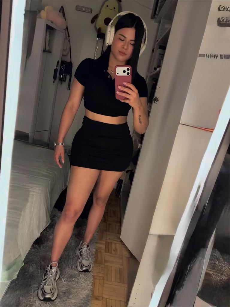 667478355: Chica busca chico en Madrid