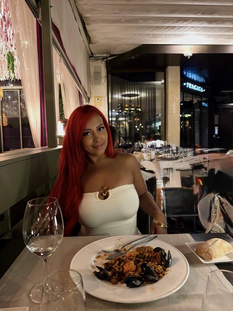 Chica busca chico en Barcelona: 