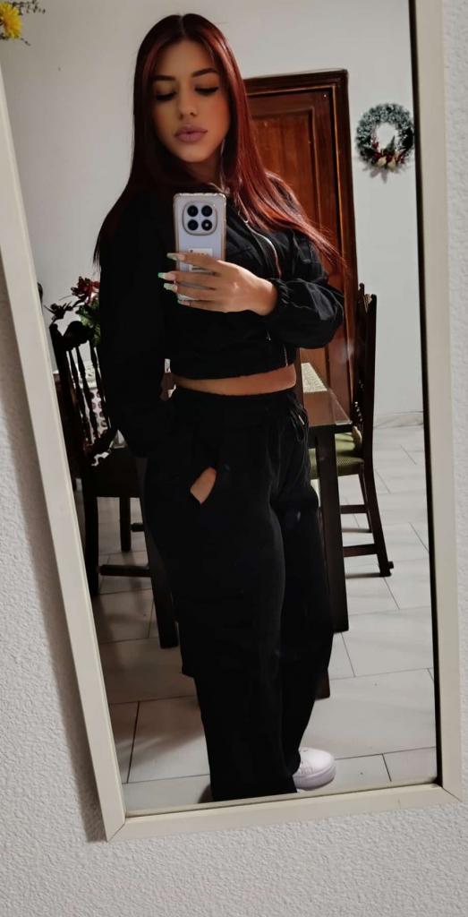 Chica busca chico en Huelva: Chica busca chico