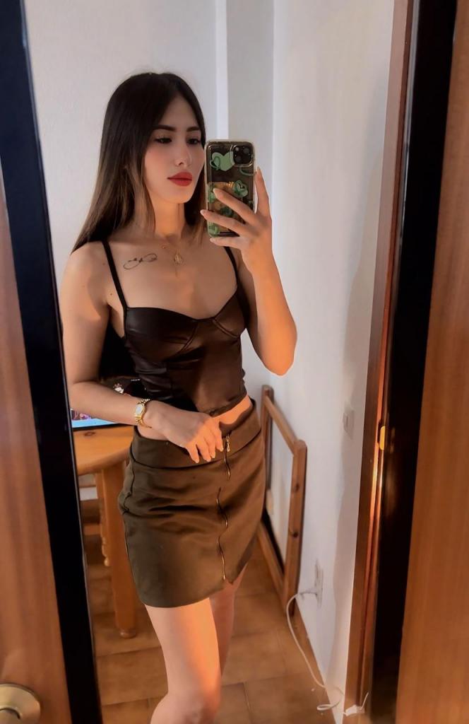 624378245: Chica busca chico en Málaga