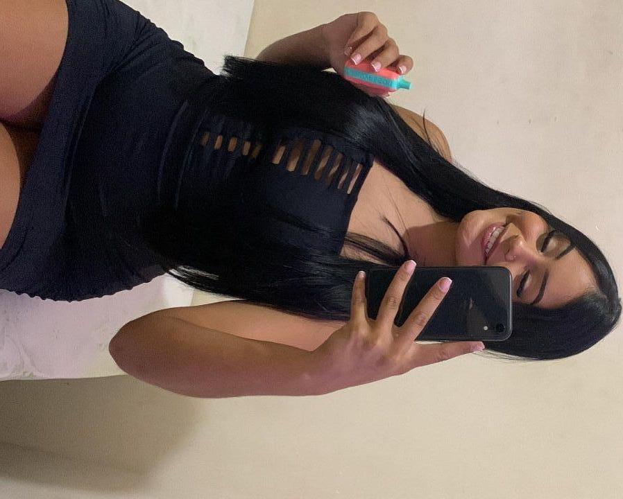 Chica busca chico en Tenerife: 