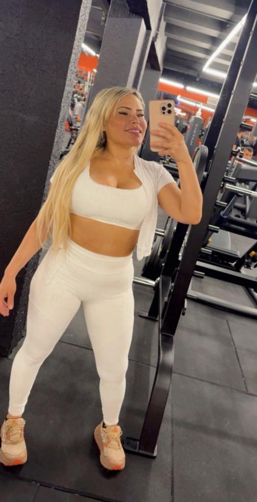 677832202: Chica busca chico en Las Palmas