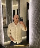 631860125: Chico busca chica en Madrid