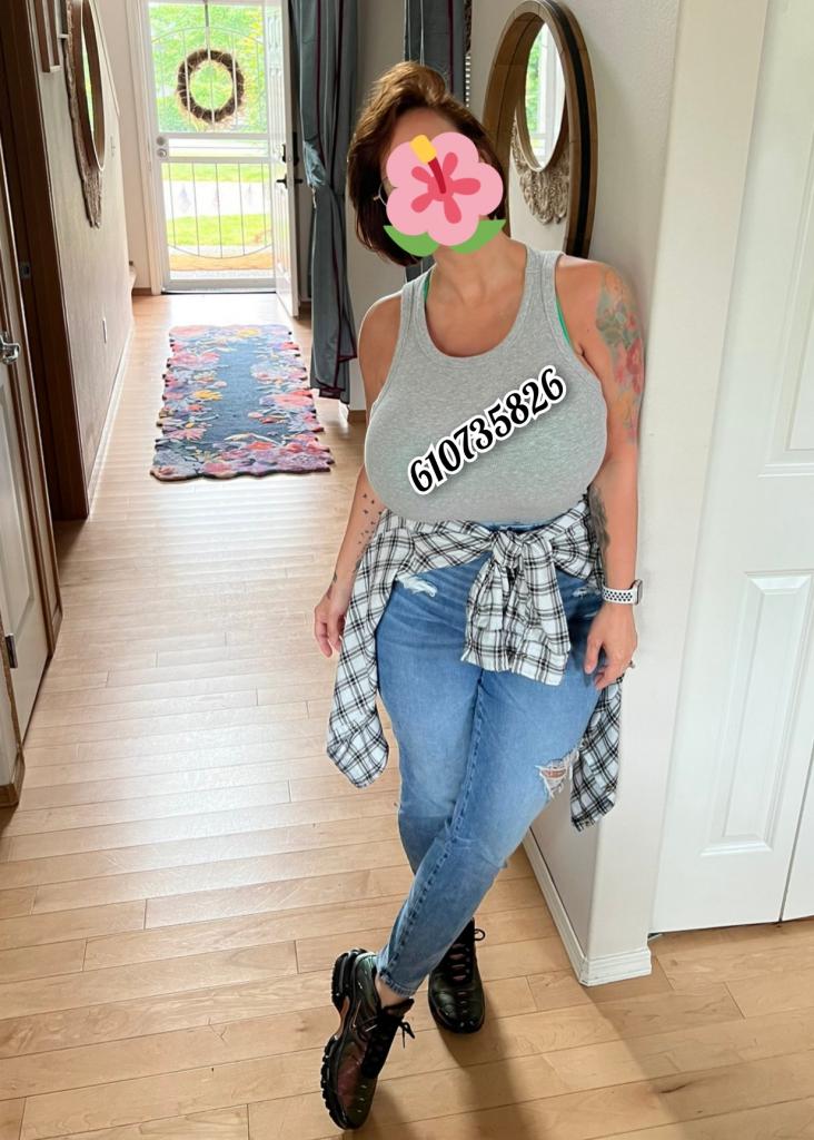 Chica busca chico en Granada: 