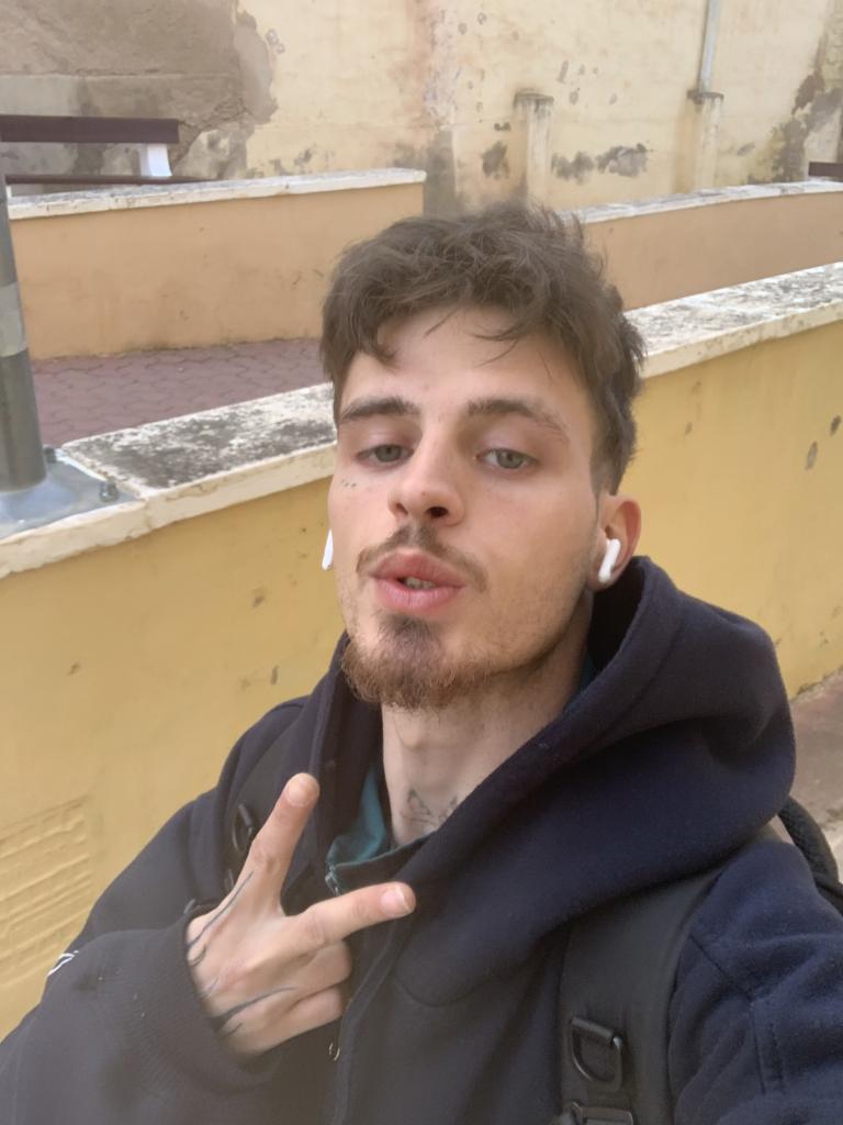 Chico busca chica en Albacete: 