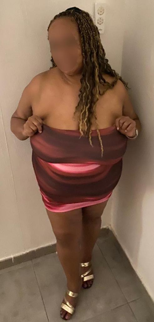 620788128: Chica busca chico en Tarragona