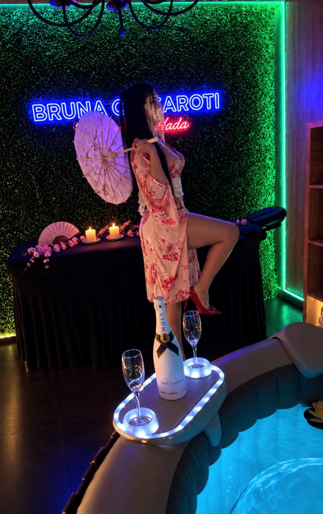653204166: Chica busca chico en Pontevedra