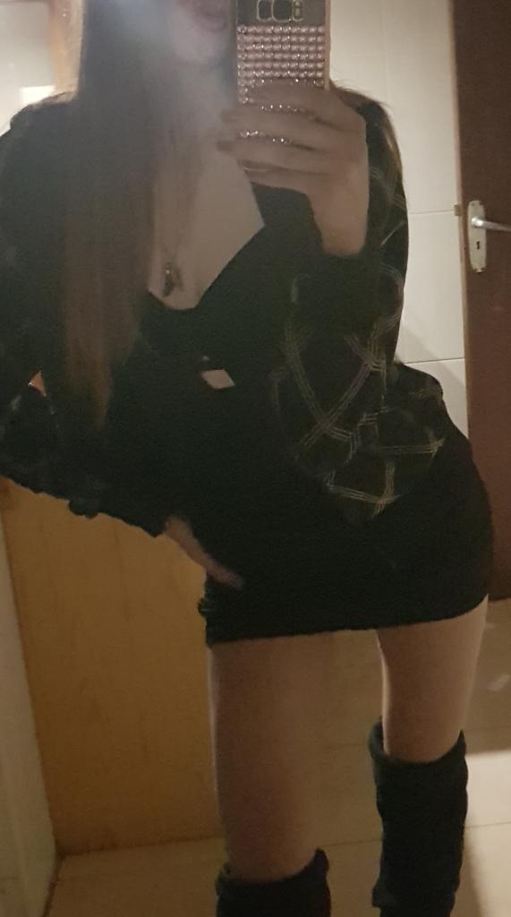 635332791: Chica busca chico en Murcia
