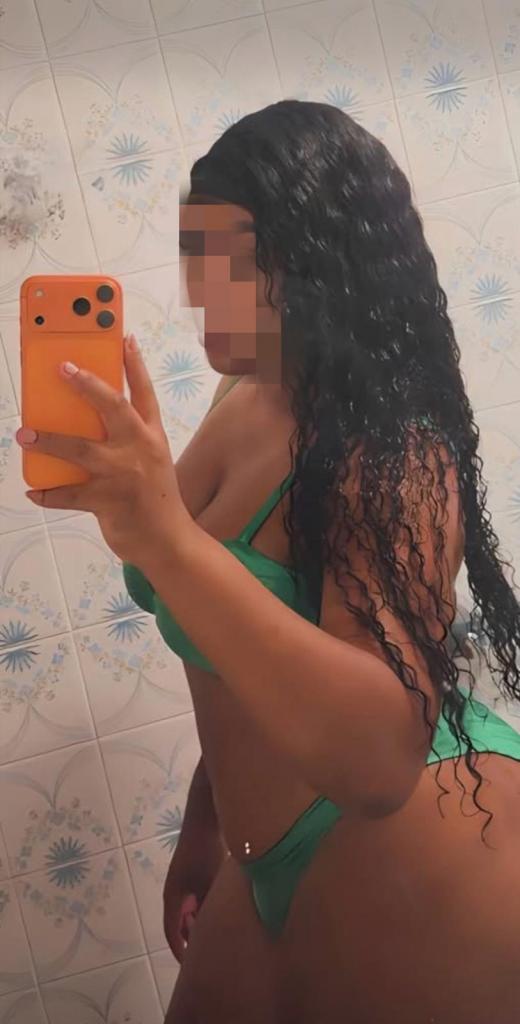 607302854: Chica busca chico en Almería