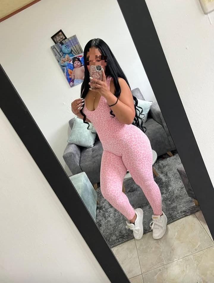Chica busca chico en Almería: 