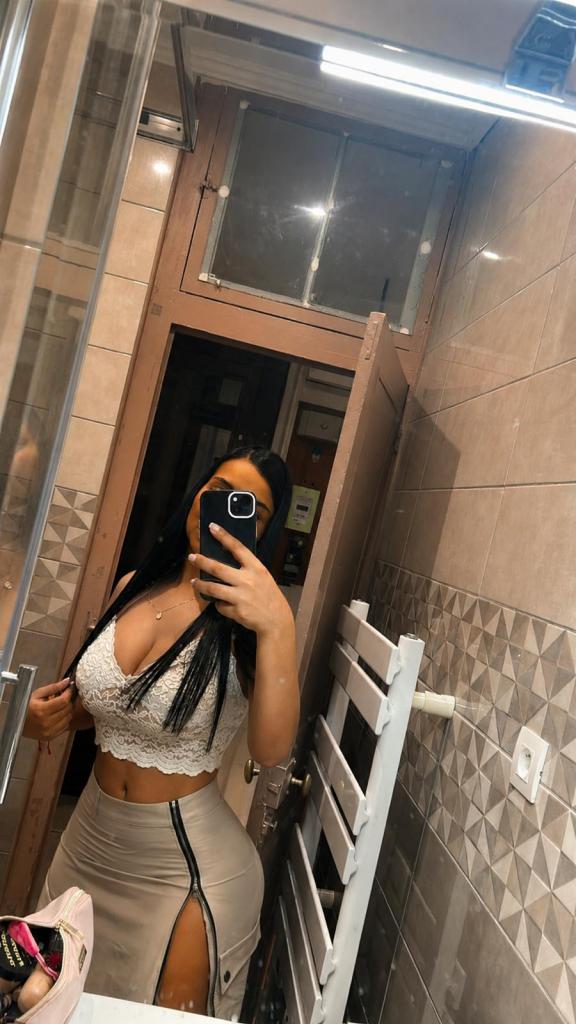 Chica busca chico en Valencia: Chica busca chico