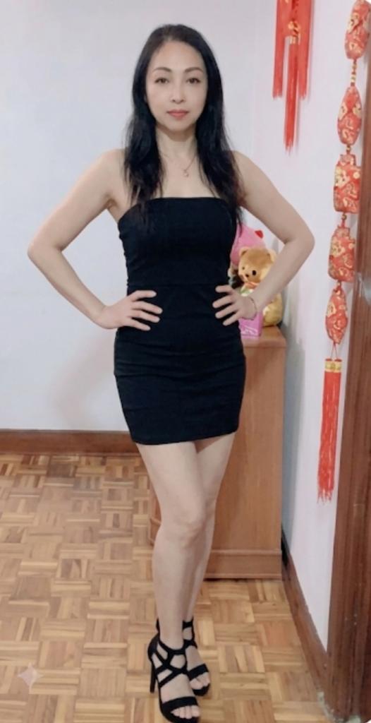 667548416: Chica busca chico en Barcelona
