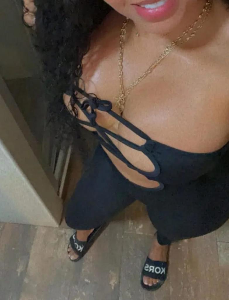 643305821: Chica busca chico en Córdoba