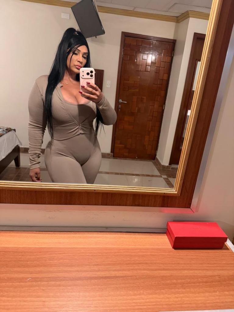 Chica busca chico en Tenerife: 