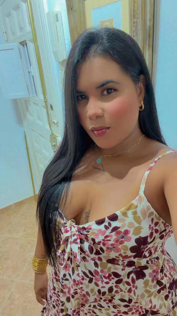 654940007: Chica busca chico en Málaga