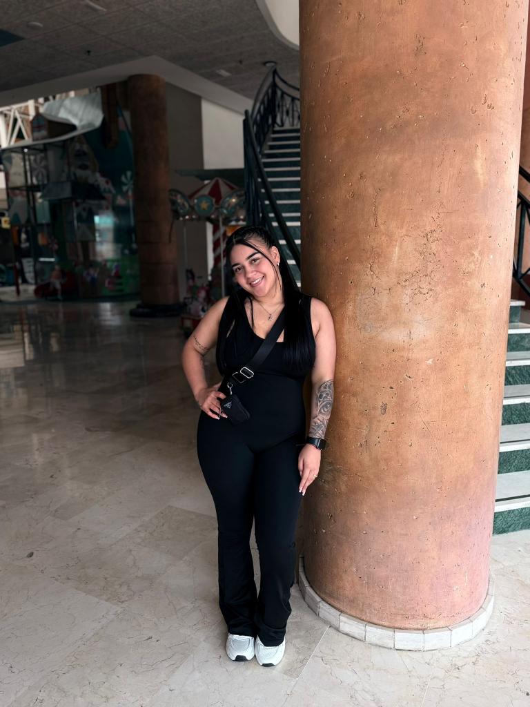 611374458: Chica busca chico en Málaga