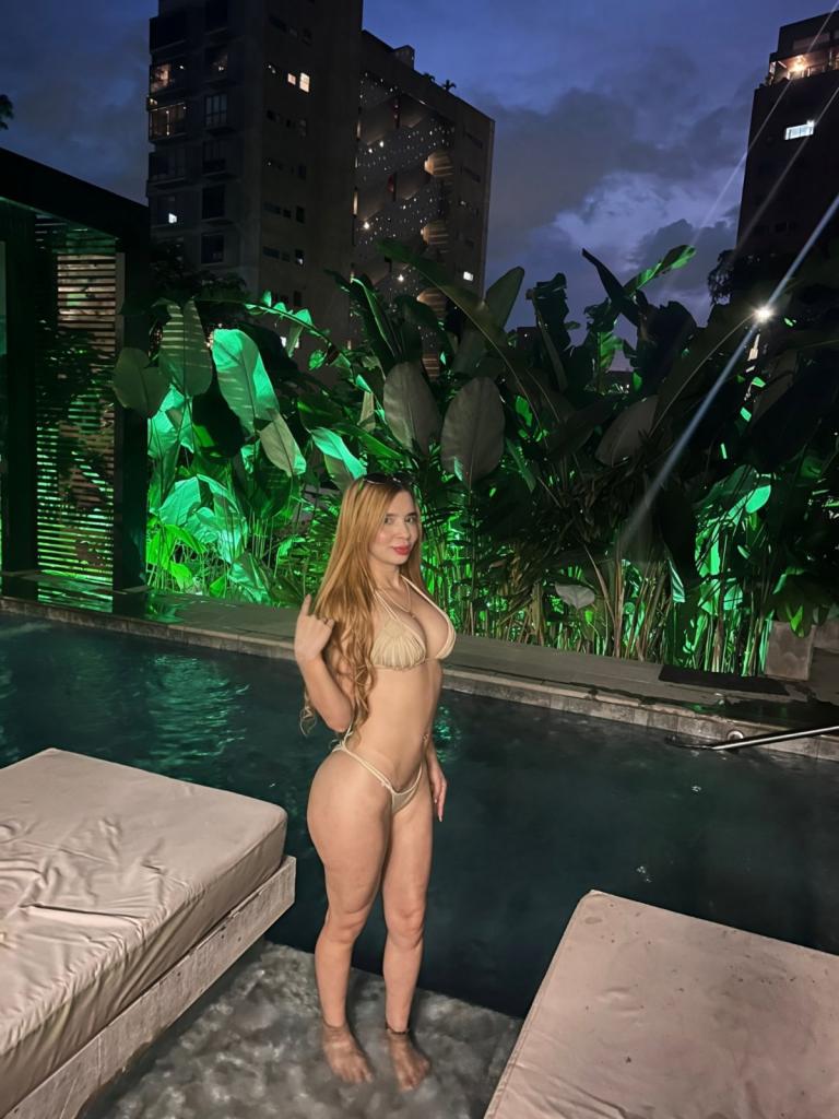 666314466: Chica busca chico en Ibiza