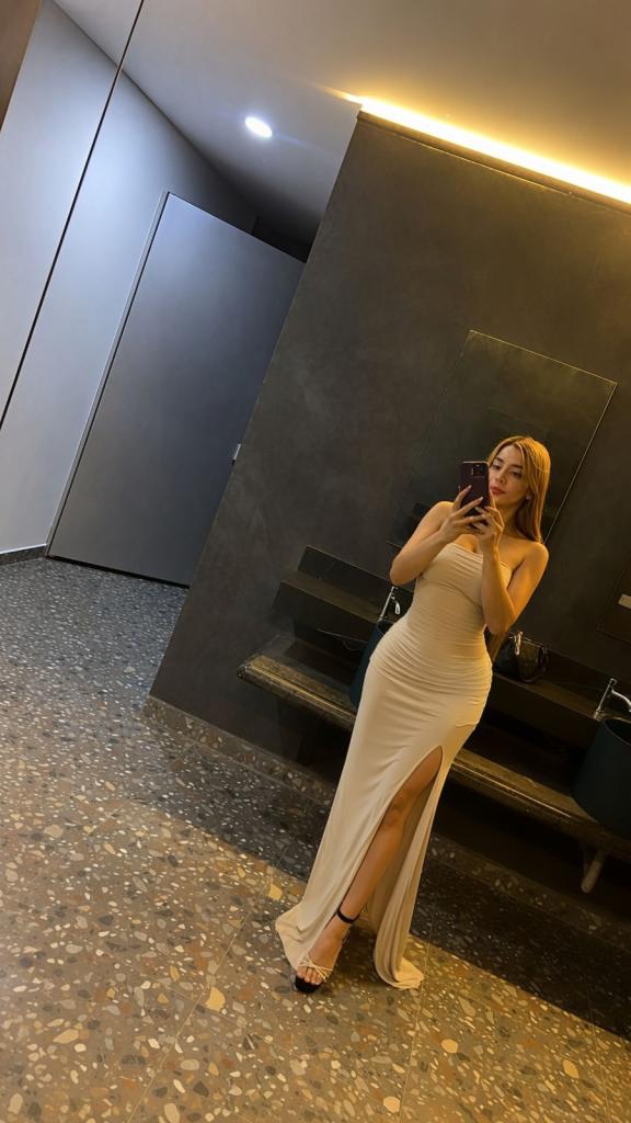 Chica busca chico en Ibiza: 