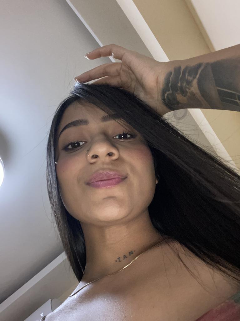 672574783: Chica busca chico en Cantabria