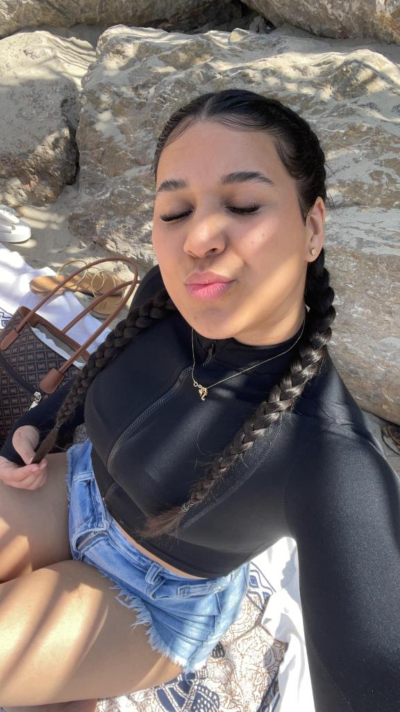 613336568: Chica busca chico en Granada