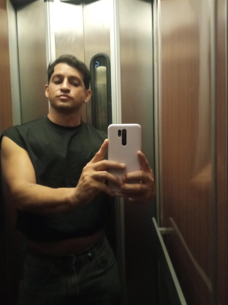 614990149: Chico busca chica en Zaragoza