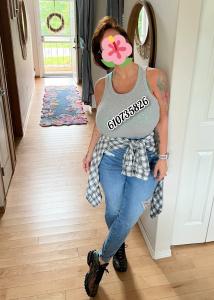 610735826: Chica busca chico en Granada