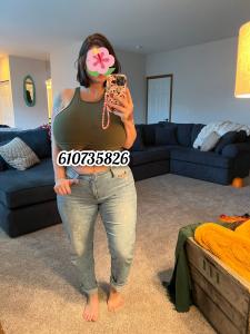 610735826: Chica busca chico en Granada