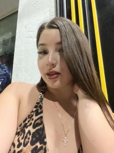 617824530: Chica busca chico en Ibiza