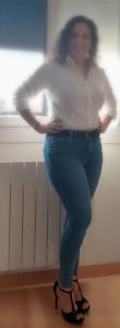 642808029: Chica busca chico en Navarra