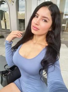 664652573: Chica busca chico en Segovia