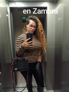 688411148: Chica busca chico en Zamora