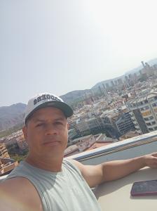 614620507: Chica busca chico en Valencia
