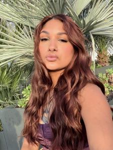 641355341: Chica busca chico en Granada