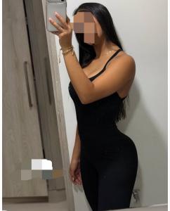 643553129: Chica busca chico en Sevilla