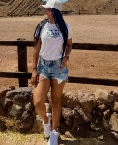 643553129: Chica busca chico en Sevilla