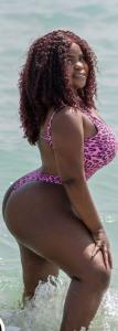 614421305: Chica busca chico en Valencia