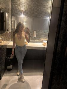 632567427: Chica busca chico en Málaga