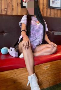 643553129: Chica busca chico en Sevilla