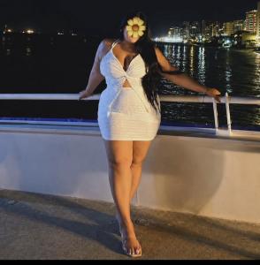 621093611: Chica busca chico en Granada