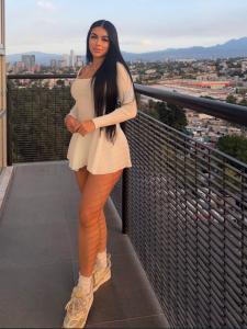 631504068: Chica busca chico en Cádiz