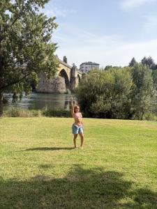 613114866: Chica busca chico en Pontevedra