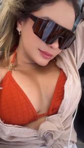 611265464: Chica busca chico en Barcelona