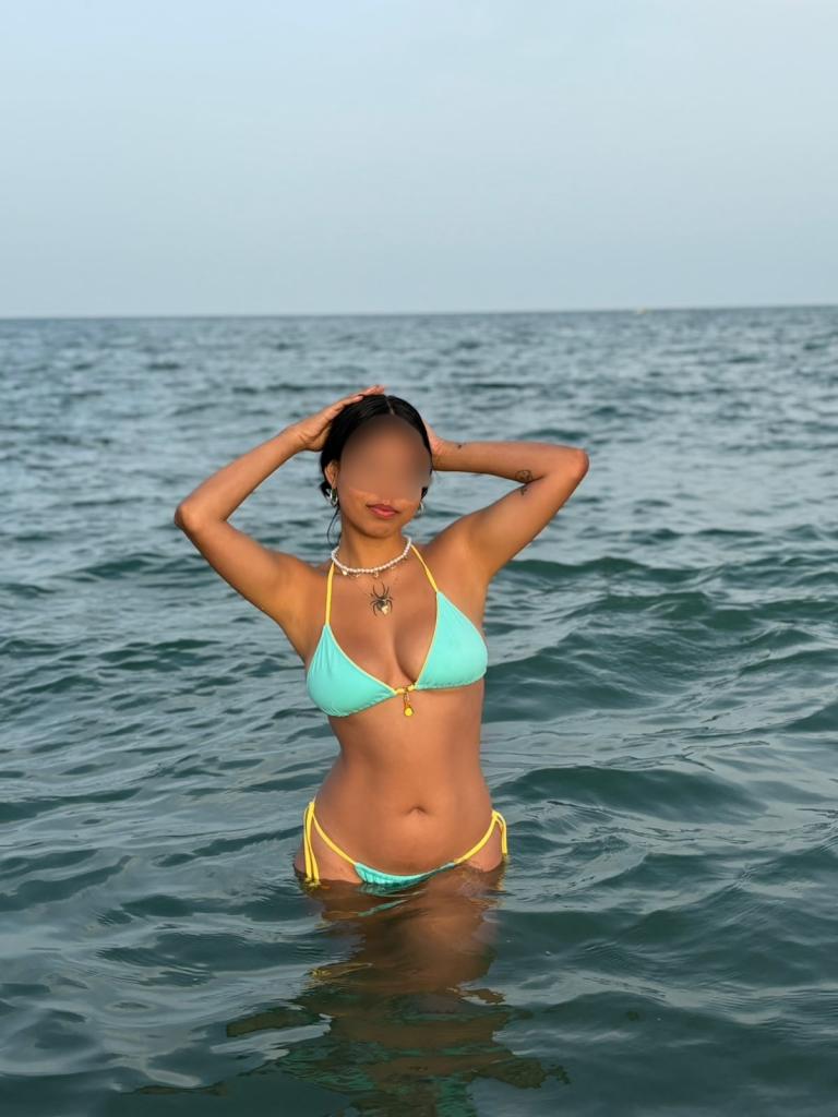 657564091: Chica busca chico en Madrid